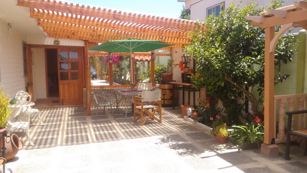 Hostal Miramar Valparaiso Exterior photo